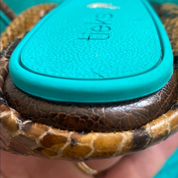 Tieks Mocha snake  size 8 like new left show some damage on the front see photo - Picture 14 of 16